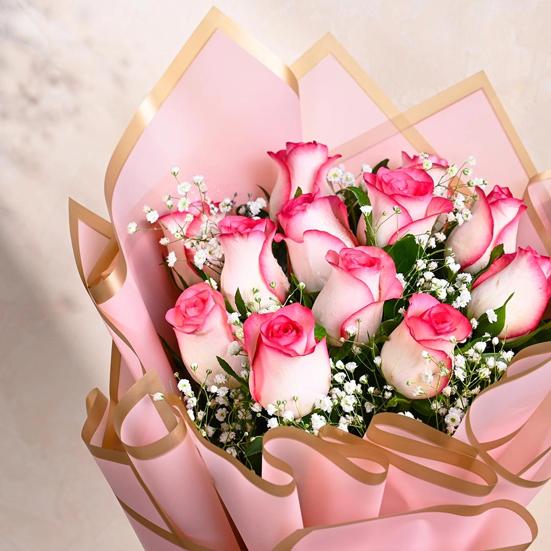 elegantarrangementofpinkrosesd 1