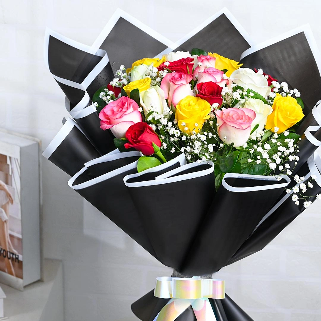 majesticbouquetofmixedrosesd 1