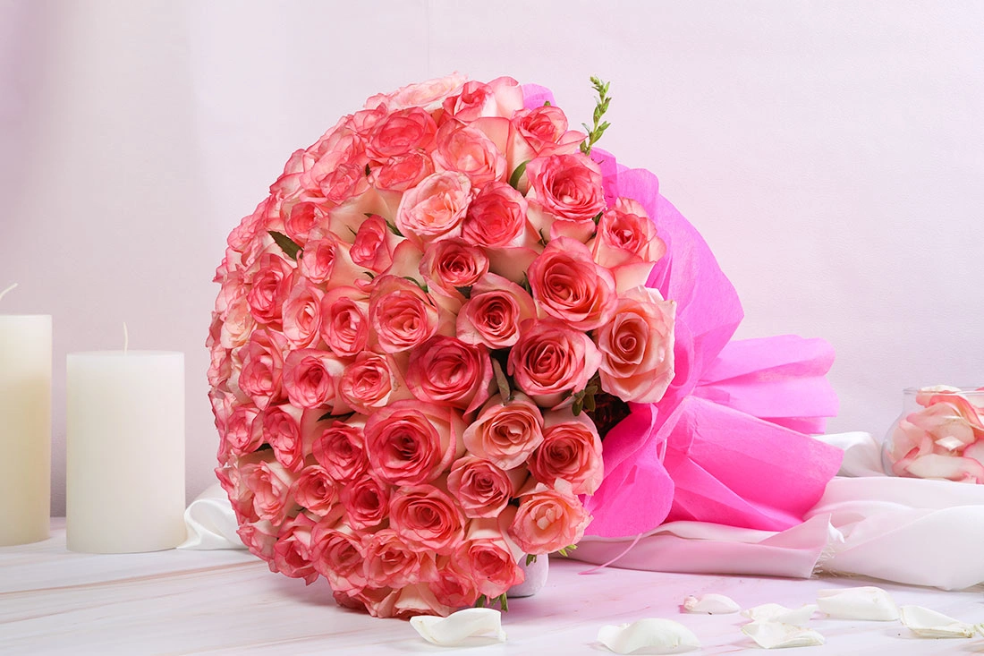 Elegant pink rose Flowers  bouquet 