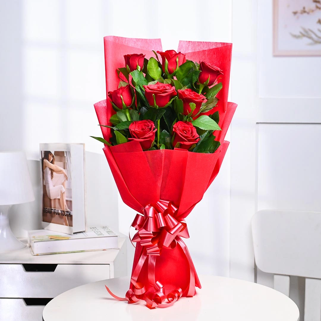 charmingredrosesbouquet 1