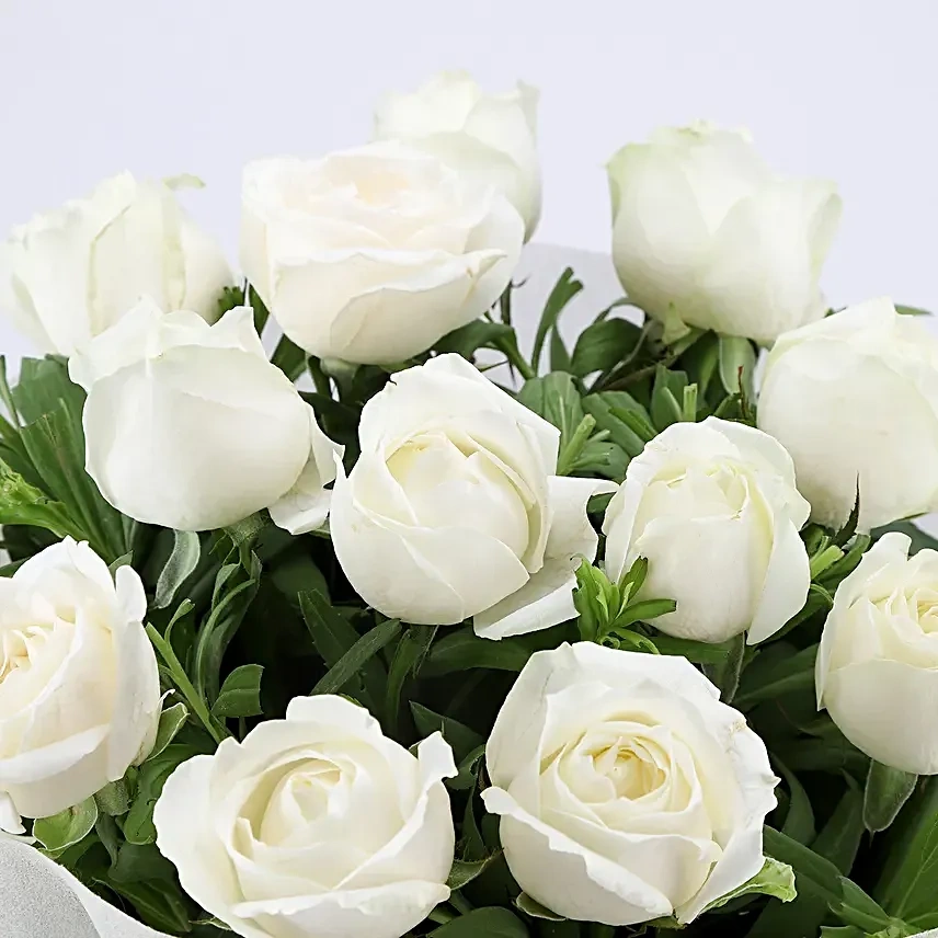 elegantpristinewhiterosesbouquet4 1