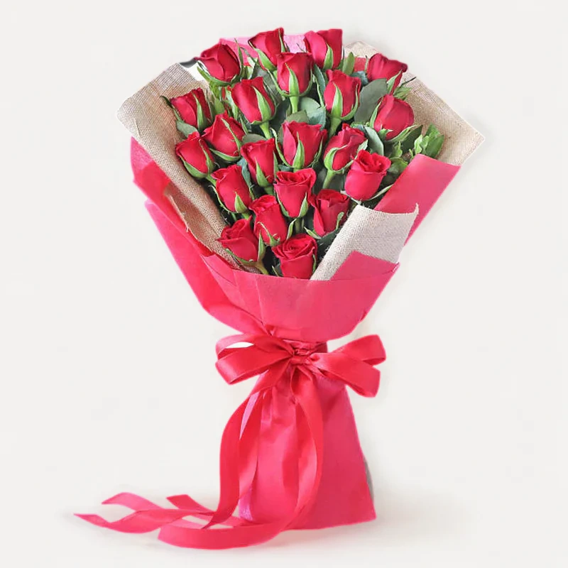 20RedRosesPassionBouquet1