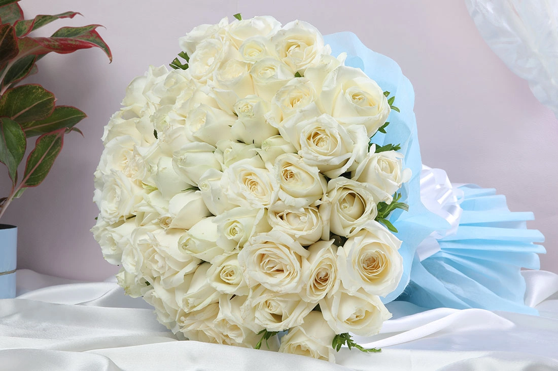 White falcon Flowers  bouquet 