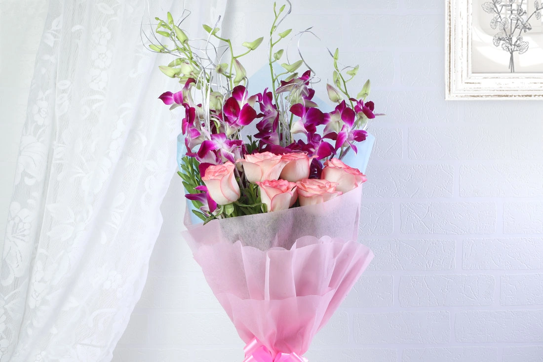 Raining romance Flowers  bouquet 
