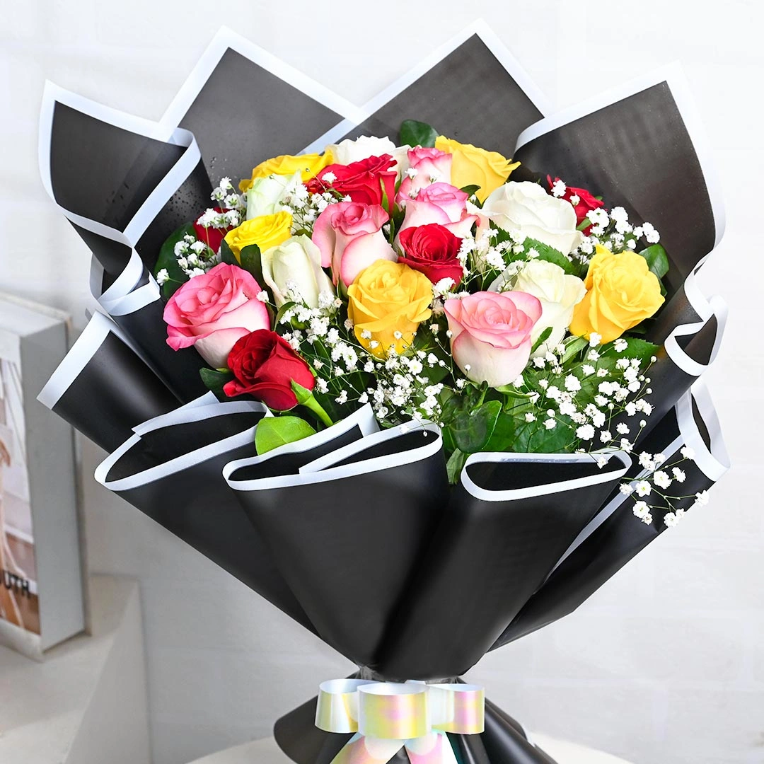 majesticbouquetofmixedrosesc 2