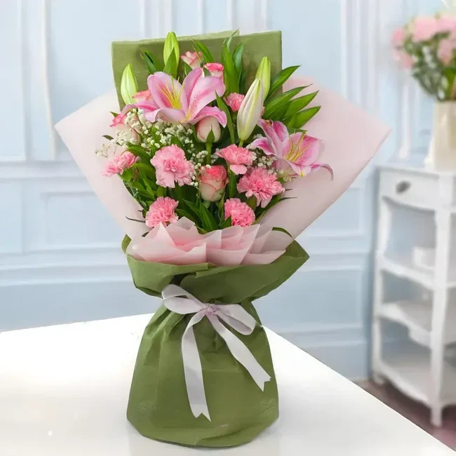 Breeze & Bloom Bouquet 