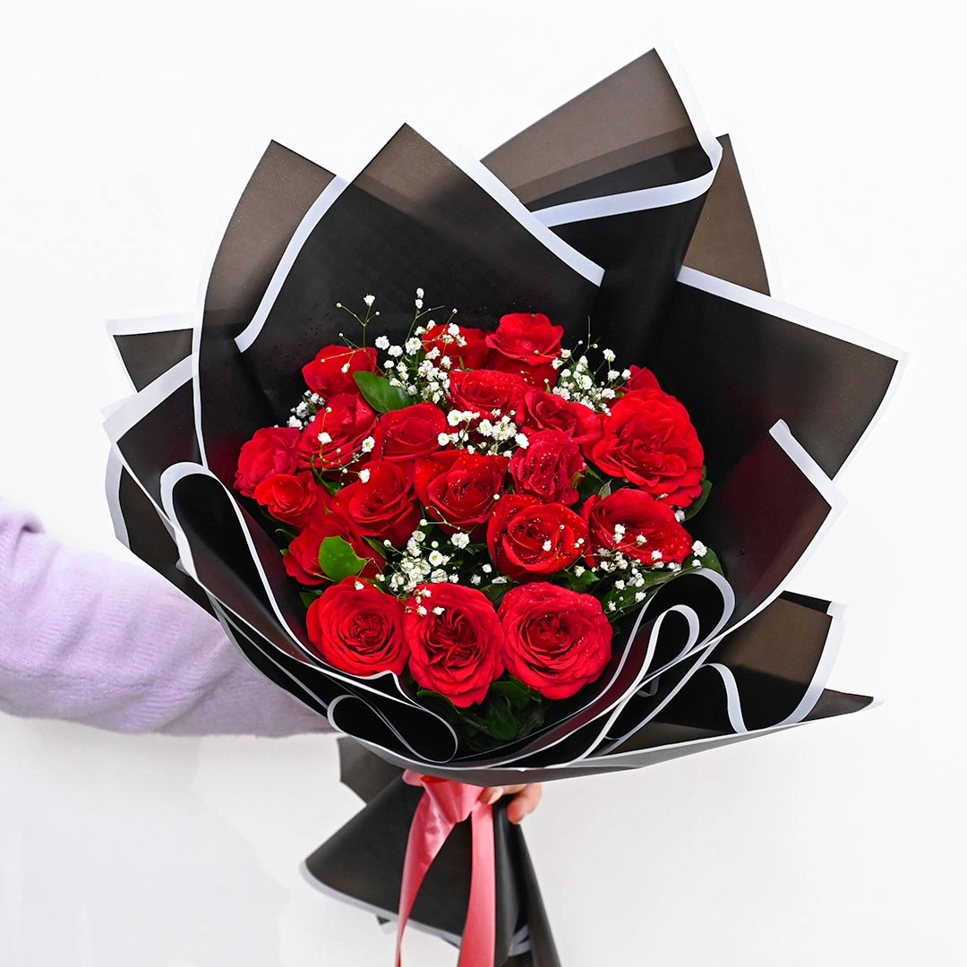 redrosestemptationbouquetd 1