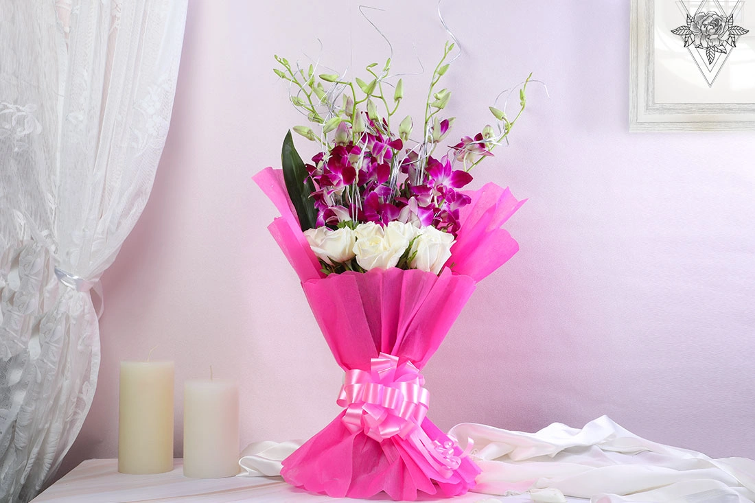 Rose and orchid gifting Flowers  bouquet 