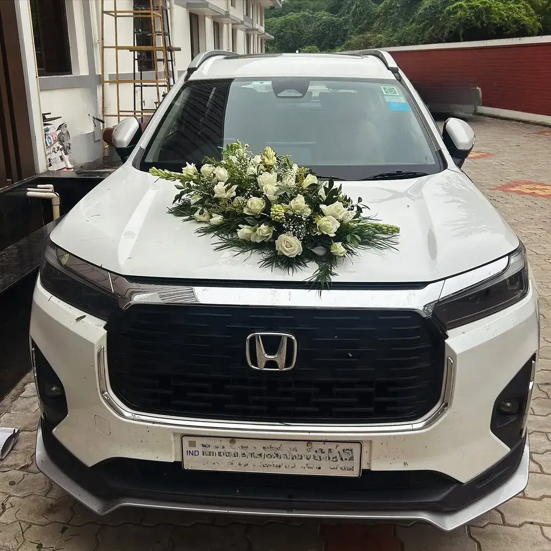 Simple Hyundai Wedding Car Decor