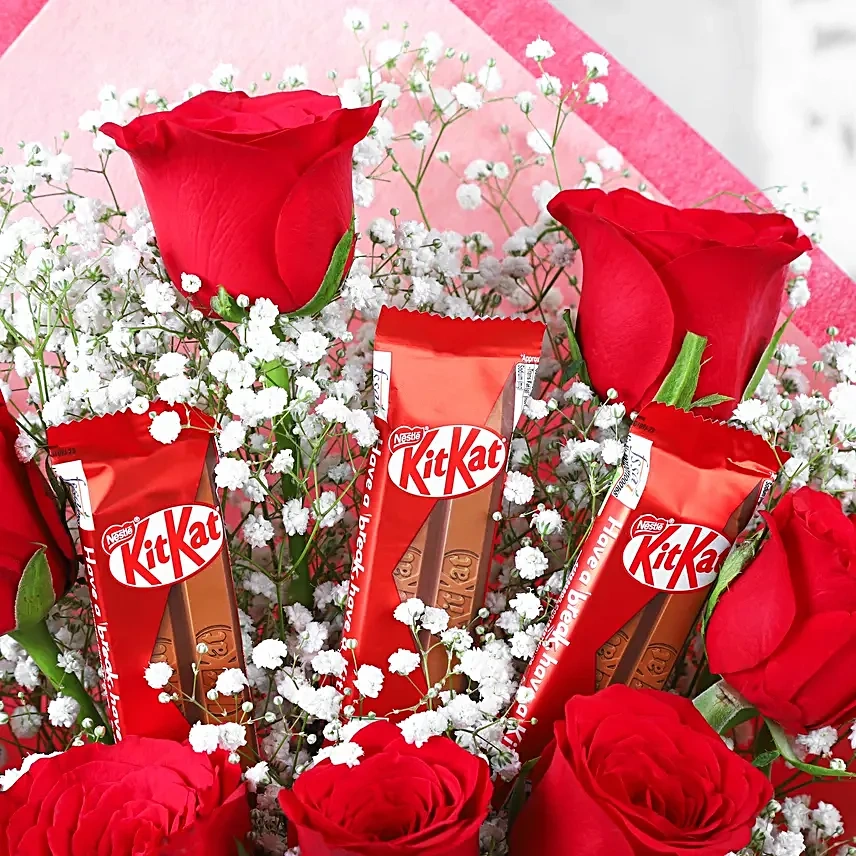 redrosesbunchwithnestlekitkatchocolates4 2